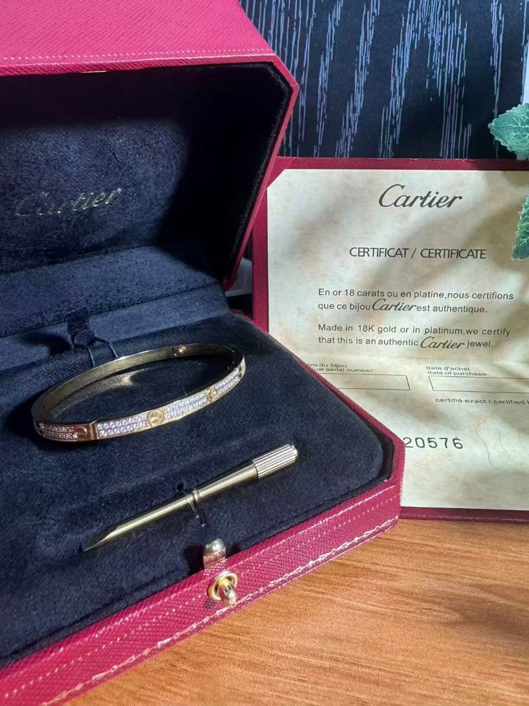 Cartier Bracelet Fully Diamond